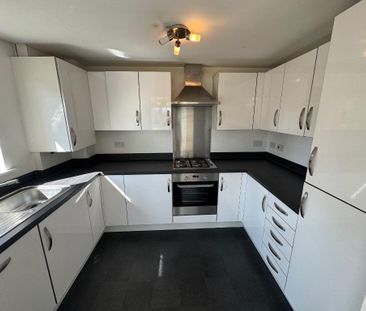 2 bedroom flat to rent - Photo 6