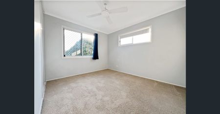 Welcome to 20 Saunders Street, Point Vernon! - Photo 4