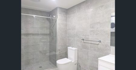 Near new 1 bedroom + storage - Photo 5