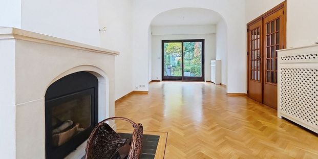 Woning te huur in Ukkel voor € 2.500 met 5 slaapkamers - Foto 1