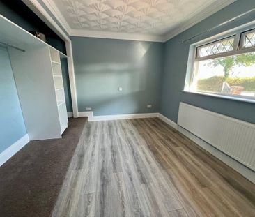 3 bedroom detached bungalow to rent - Photo 2