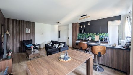 Location Appartement 4 pièces 76m² LONGJUMEAU 91160 - Photo 2