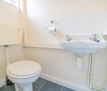 128 Alcuin Avenue - Photo 5