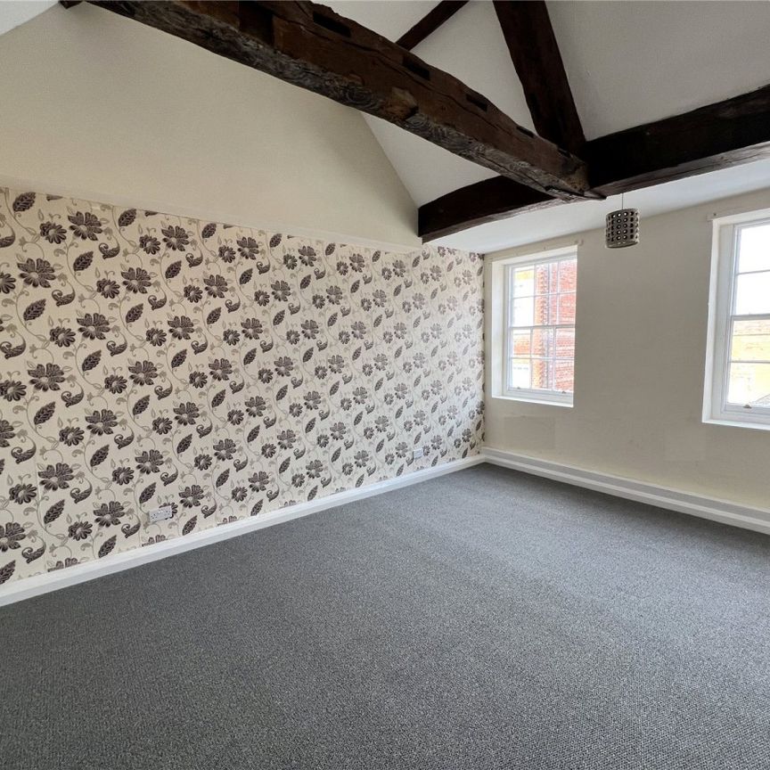 39, Newark, Notts, NG24 - Photo 1