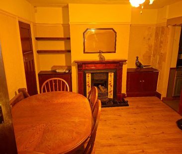 2 bedroom terraced house to rent - Photo 2