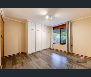 23 Gleneagles Road, Mount Osmond, SA 5064 - Photo 2