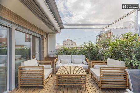 3 room luxury Flat for rent in Valencia, Spain - Photo 2