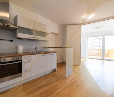 Lichtdurchflutete 4-Zimmer-Wohnung samt moderner Einbauküche und gr... - Foto 3