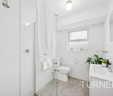 Stylish & Convenient Living in heart of Norwood - Photo 4