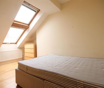 Myrtle Grove, Jesmond - Photo 1