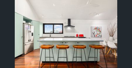 Fully Furnished House In Central Red Hill - Photo 5