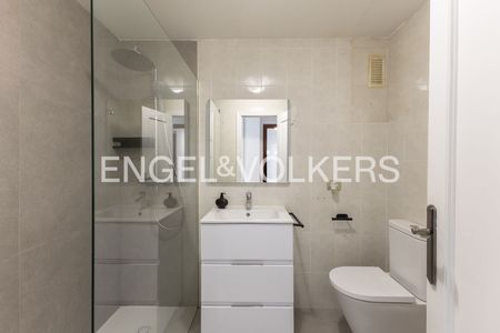 Piso de alquiler en Carrer Illa de Còrsega, Las Islas - Photo 5