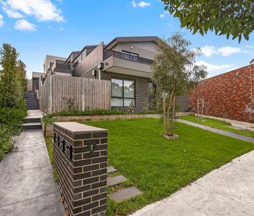 Near new in a great location. - Photo 3