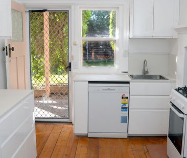 2/94 Beach Road, Sandringham VIC 3191 - Semi-detached For Rent | Do... - Photo 5