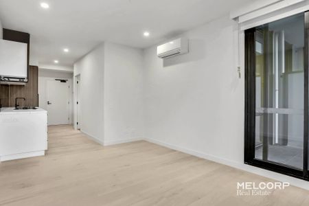 RESORT STYLE LIVING AT IT'S BEST - UNFURNISHED - Photo 2