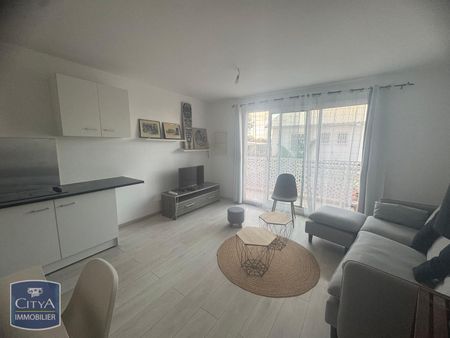 Location Appartement 2 pièces 37m² ST DENIS 97400 - Photo 3