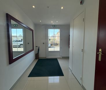 Location Appartement 2 pièces 41m² PONT L EVEQUE 14130 - Photo 4