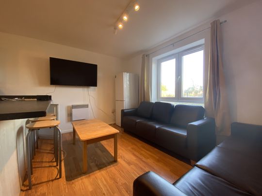 Gwennyth House, Cathays - Photo 1