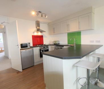 6 bedroom flat to rent - Photo 1