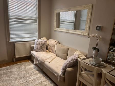 1 Bed Flat, London Street, RG1 - Photo 4