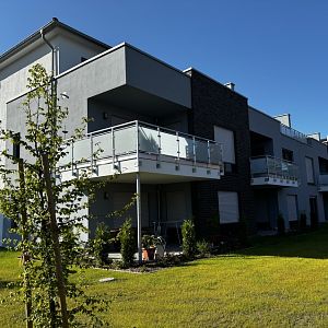 Moderne Erdgeschosswohnung mit Terrasse ! - Photo 2
