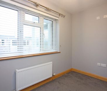 2 bedroom semi-detached bungalow to rent - Photo 1