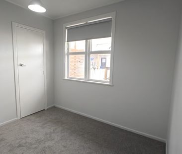 Property Management37 Cobham Crescent, Kelston - House for Rent - Photo 4