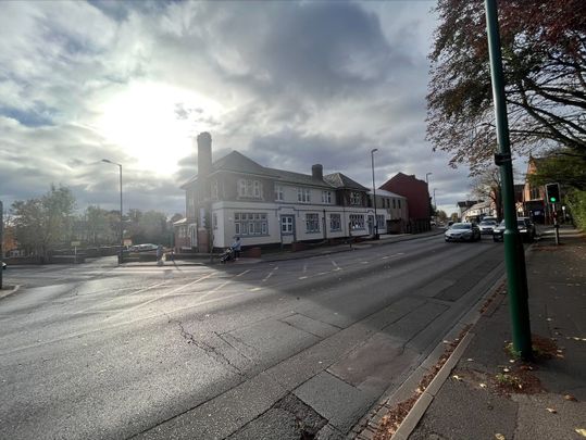 2 Bed Flat, Porchester Road, NG3 - Photo 1