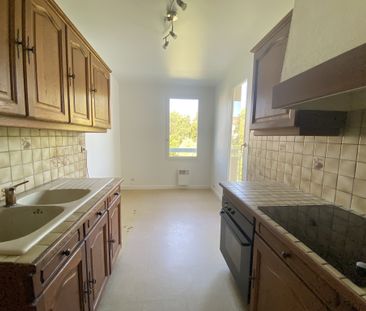 Location Appartement 4 pièces 79m² VILLEBON SUR YVETTE 91140 - Photo 3