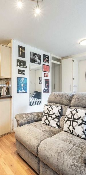 Wilkinson Way, W4 5XL, London - Photo 1