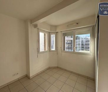 Location Appartement 2 pièces 50m² CAGNES SUR MER 06800 - Photo 3