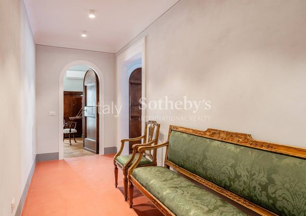 Elegant apartment in the historic centre of Lucca
