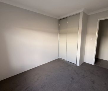 Brand New 3x2x1 Home - 10 Bonsall Way, Ravenswood - Photo 4