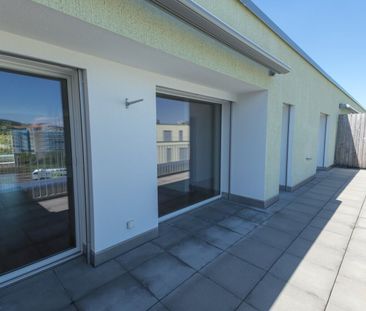 3.5-room penthouse apartment for rent in Fribourg! - Photo 3