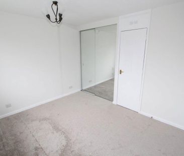 1 bedroom property to rent - Photo 2