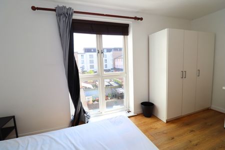 Room in a Shared Flat, Bevan Court, E3 - Photo 5