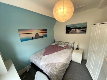 6 bedroom terraced house to rent - Photo 4