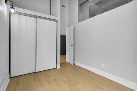 For Lease - 330 Clarence Street Unit# 105, London East, Ontario - Photo 3