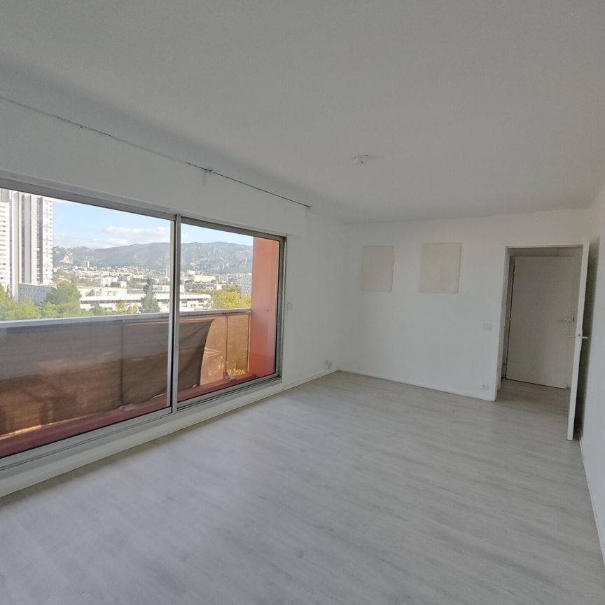 Appartement 2 pièces 43m2 MARSEILLE 10EME 693 euros - Photo 1