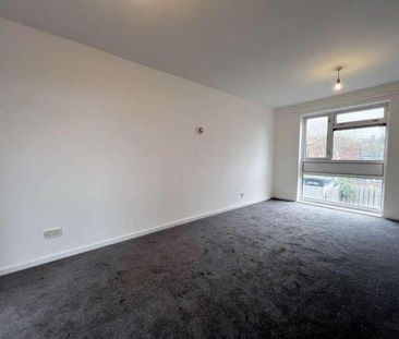 Berkely Path, Luton, LU2 - Photo 4