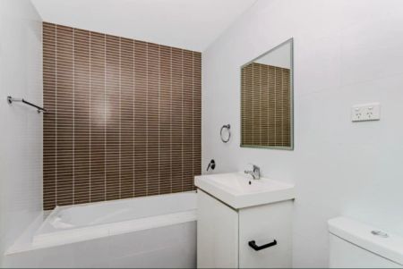 1 Church Ave, Sydney - Photo 4