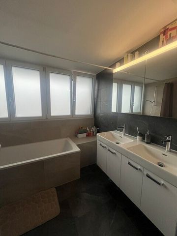 Spacieux appartement de 5.5 pièces en duplex - Photo 4