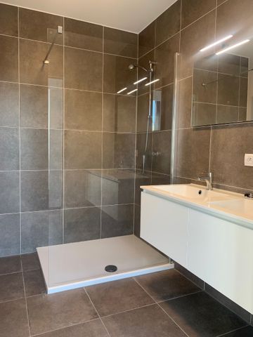 Modern appartement in centrum Veurne - Photo 5