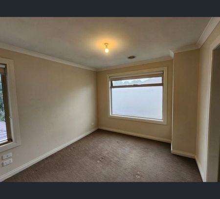 3/133 Augustine Terrace, Glenroy, Vic 3046 - Photo 3