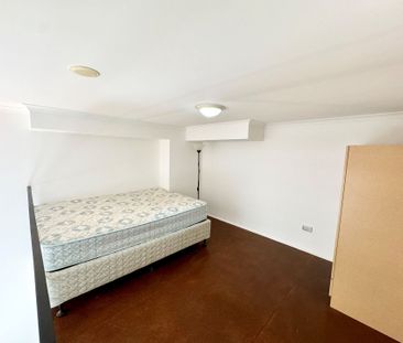 RENOVATED FURNISHED LOFT IN PRIME LOCATION! - Photo 2