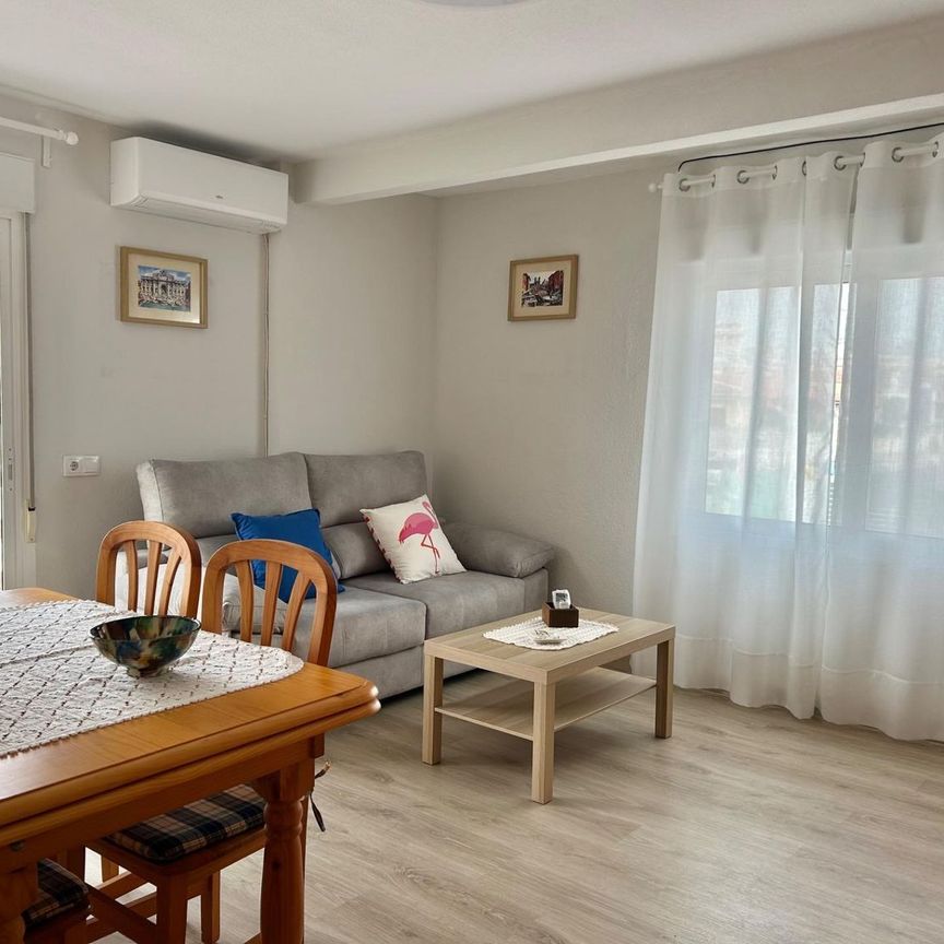 Alquiler de piso en Los Europeos - Foto 1