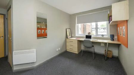 Premium Ensuite - Photo 3