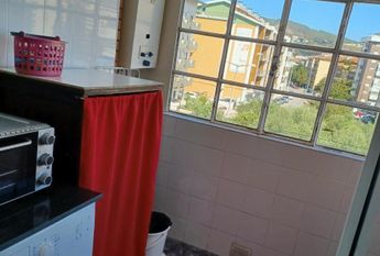 Otima suite para menina estudante Coimbra ISEC Polo2