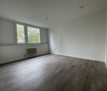 Großzügige 4-Zimmer-Wohnung mit zwei Balkonen - Foto 3