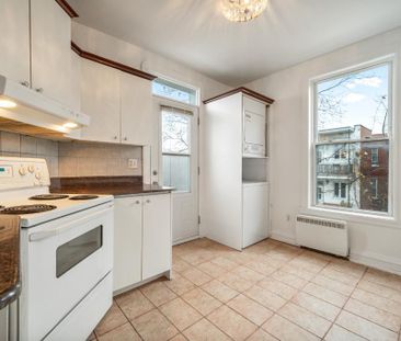 Plateau, petit 4 1/2 de 2 chambres, 1395$ - près de l'avenue Mont-R... - Photo 2
